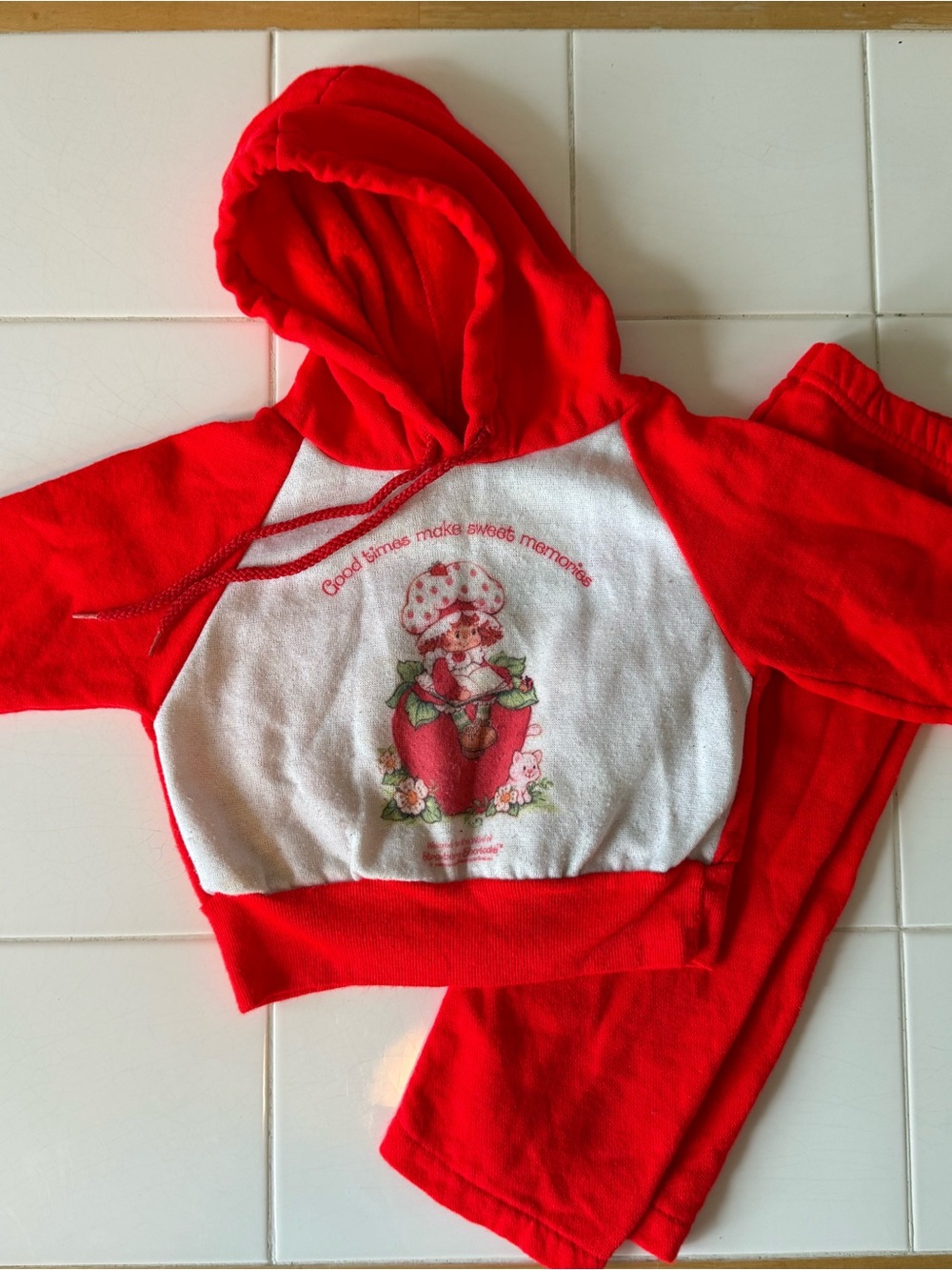Vintage Toddler Girls Strawberry Shortcake Matching Hoodie Pants Track Set 1980s - Picture 3 of 13